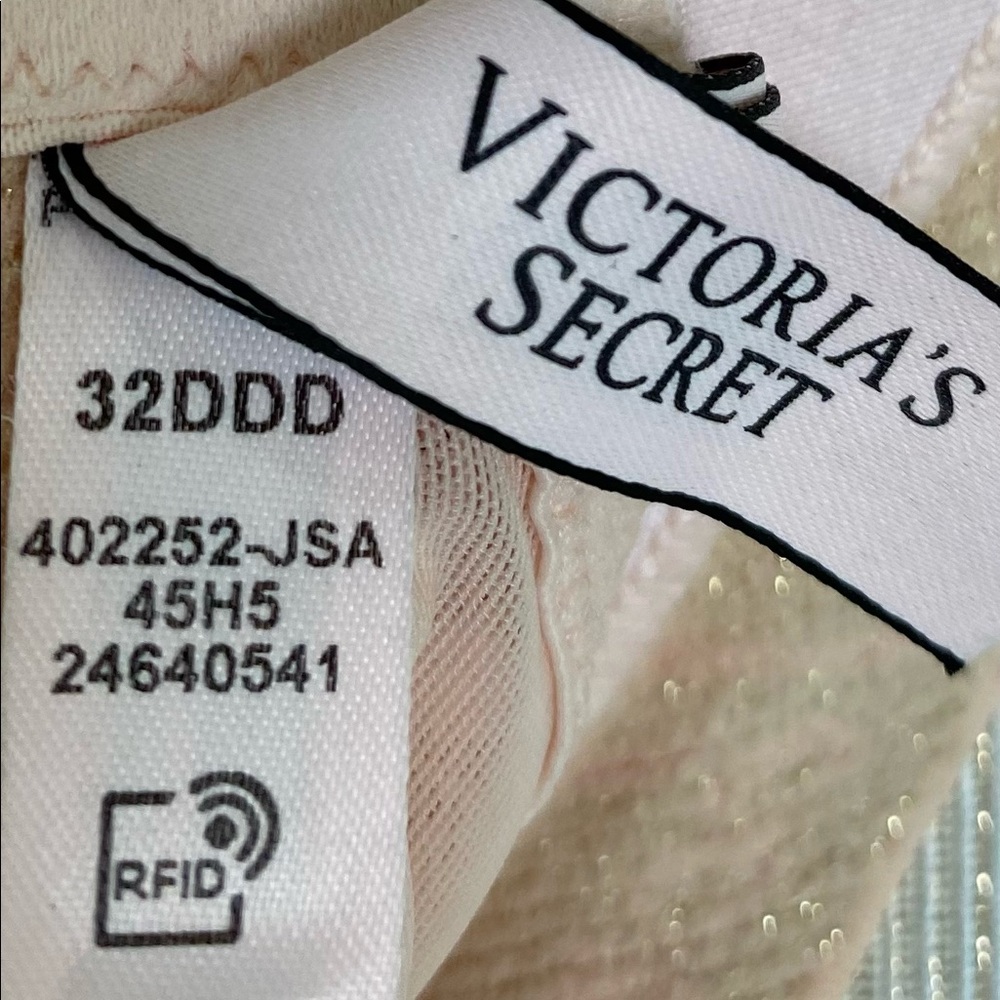 Victoria’s Secret T~Shirt Contour Bra - Picture 4 of 4
